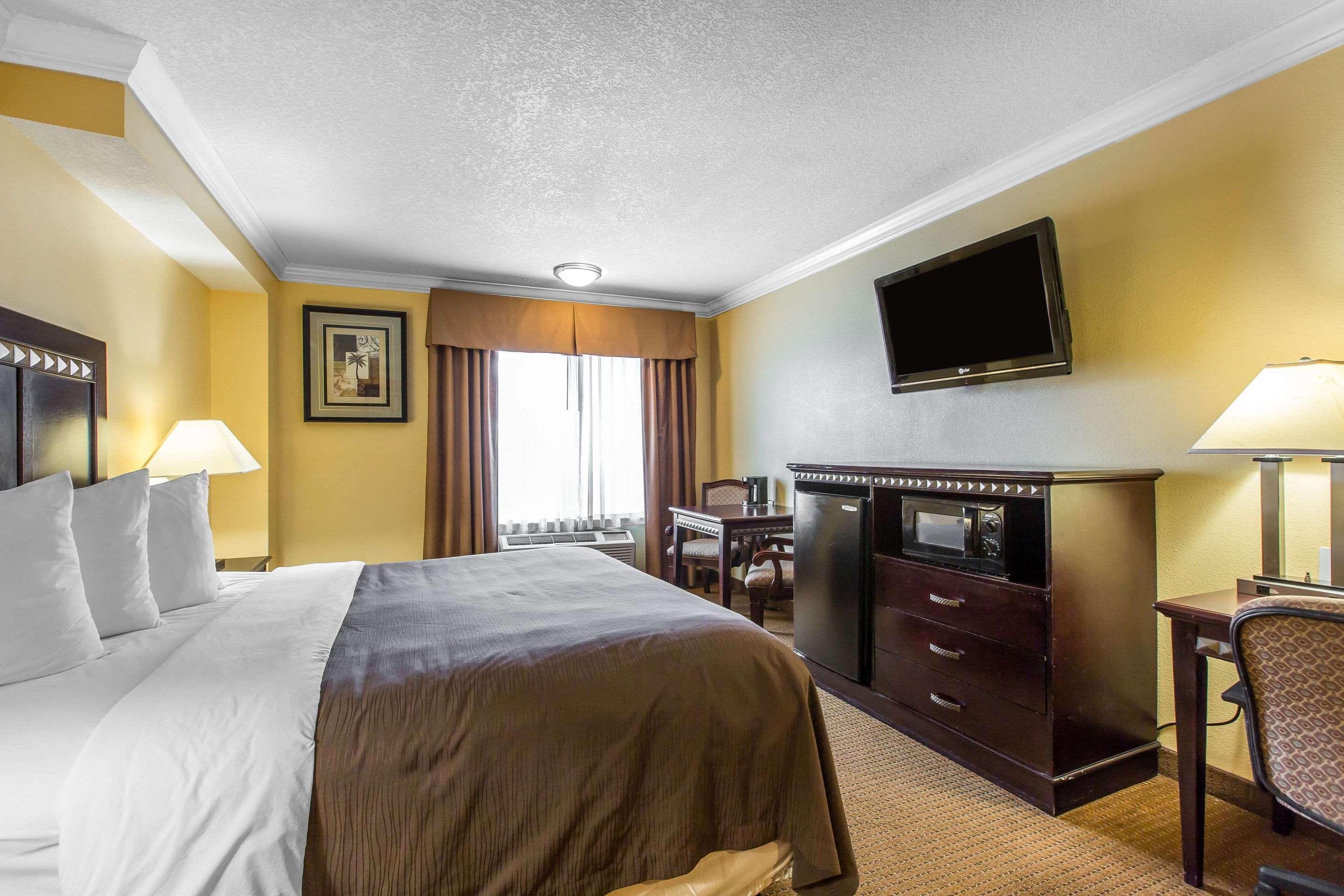Quality Inn&Suites Bell Gardens-Los Angeles Extérieur photo