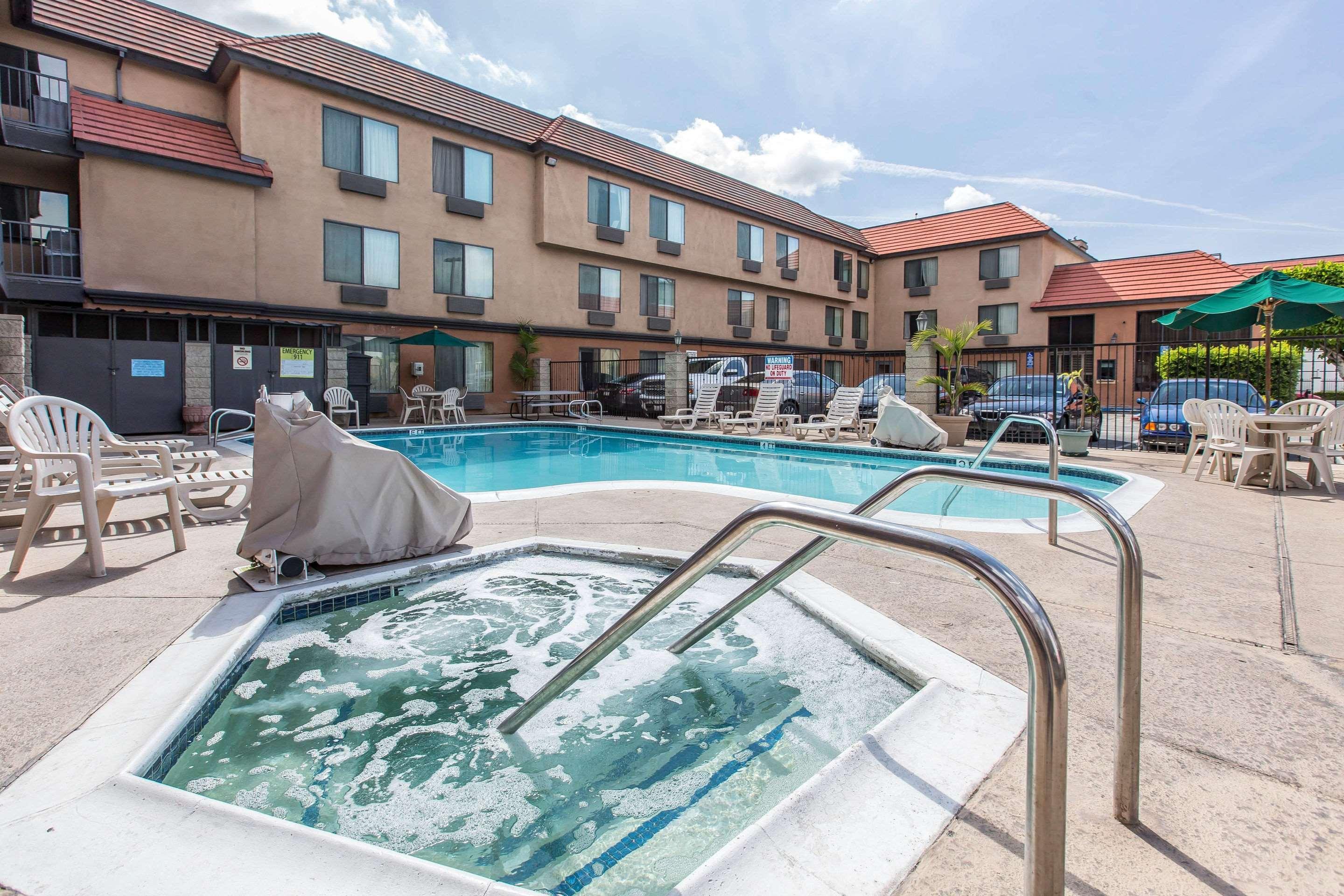 Quality Inn&Suites Bell Gardens-Los Angeles Extérieur photo